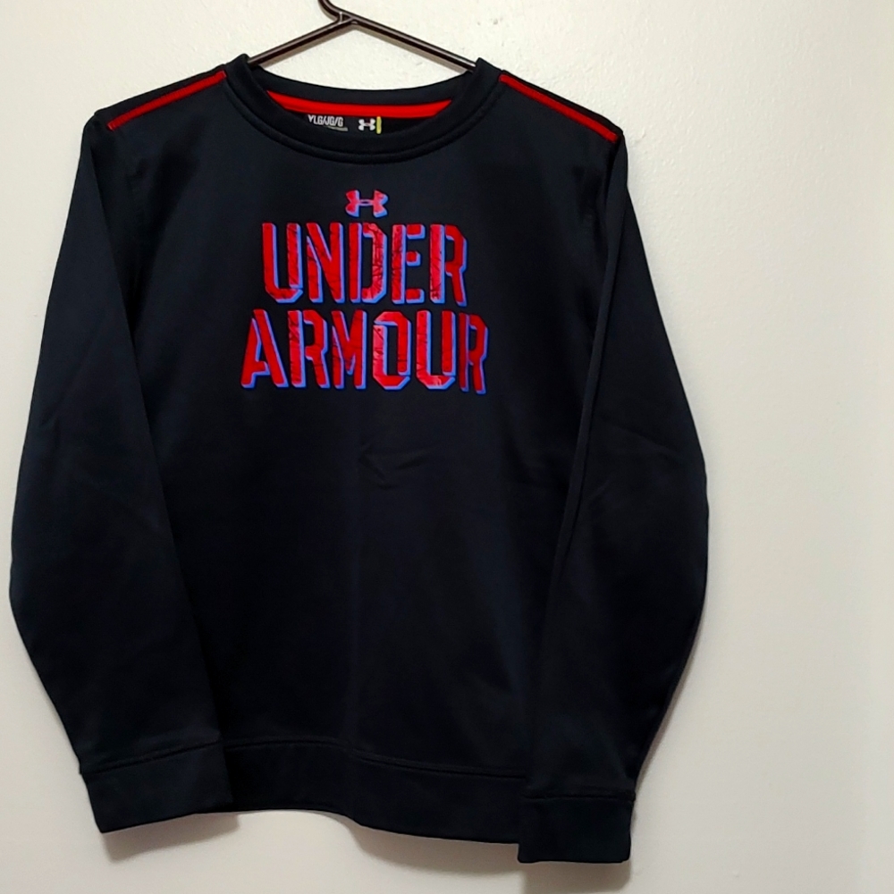 Boys Under Armour Black Sweatshirt